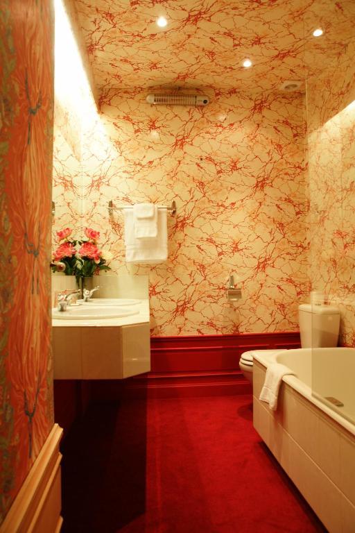 Le Chatenet 1689 ブラントーム 部屋 写真